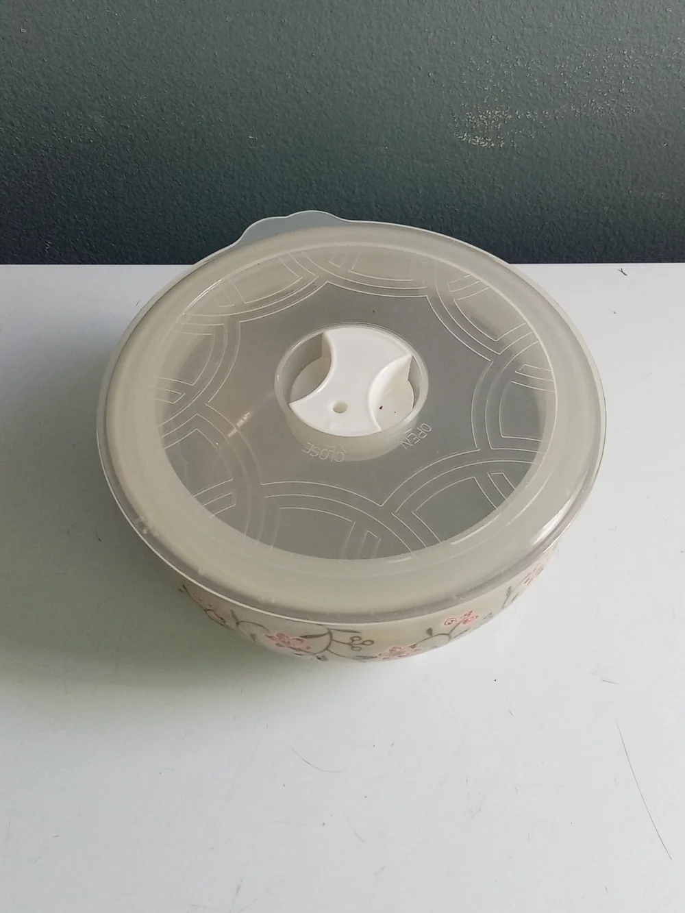 Ceramic Floral Storage Bowl with Vented Lid Pink Cherry Blossom Microwave‎ Safe